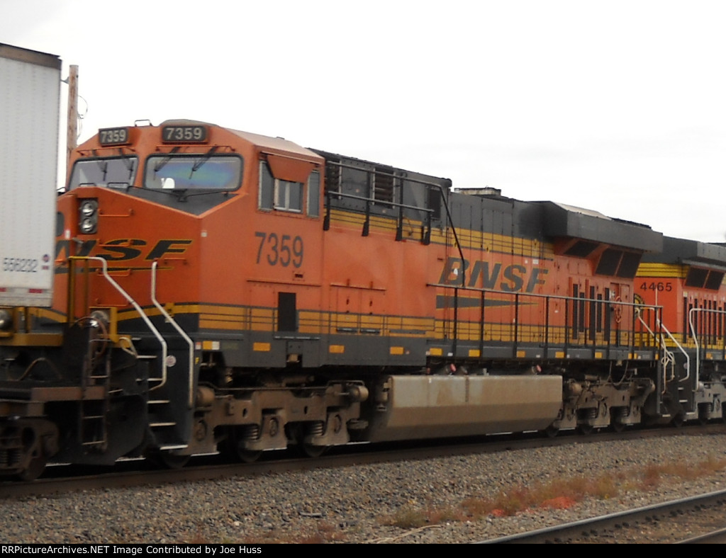 BNSF 7359